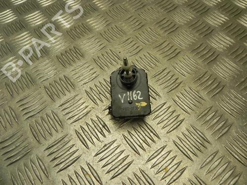 Andre Andre TOYOTA YARIS (_P13_) 1.3 (NSP130_, NSP130) (99 hp) 37582451 37582451