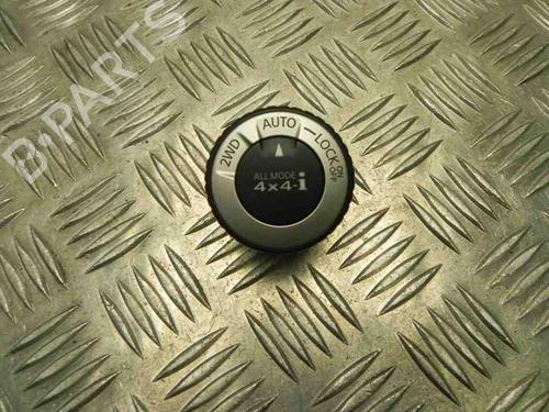 Used Switch NISSAN X-TRAIL II (T31) 2.0 dCi 4x4 (150 hp) 28911096