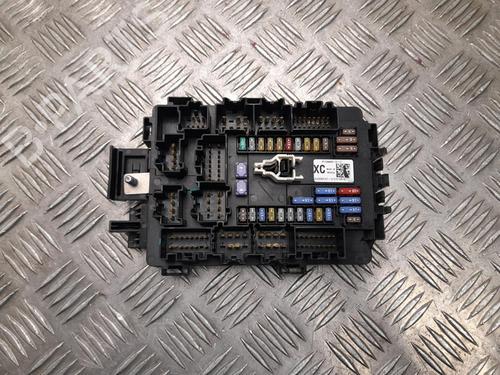 fuse-box-tesla-model-x-5yjx-2013-37566832 main image