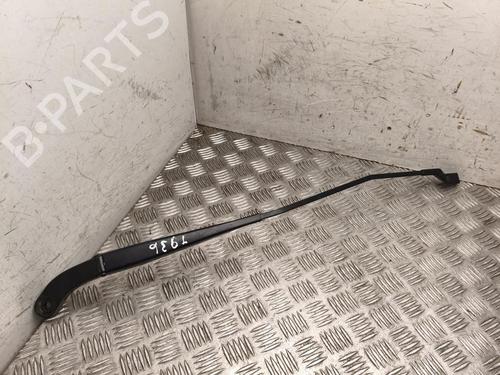 Used Front windshield wiper arm Front windshield wiper arm 39482854 39482854