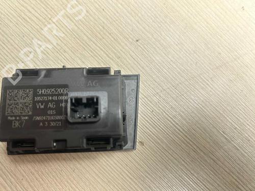 Warning switch VW GOLF VIII (CD1, DA1) 1.5 eTSI | BP38965926I22 - Image 3