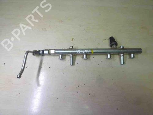 Used Injection rail Injection rail VW GOLF VII (5G1, BQ1, BE1, BE2) 2.0 GTI (220 hp) 28923813 28923813