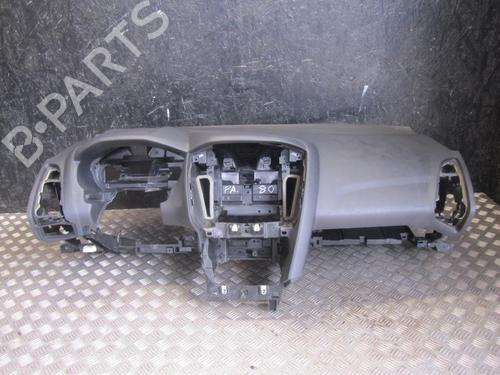 Used Dashboard Dashboard 37582388 37582388