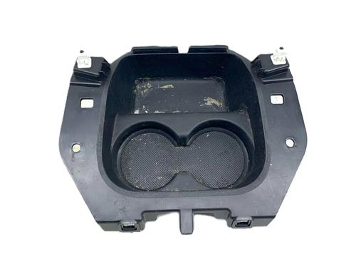 Used Cup/Object holder CITROËN C3 III (SX) 1.2 THP 110 (SXHNPS, SXHNZT, SXHNZ6) (110 hp) 28931927