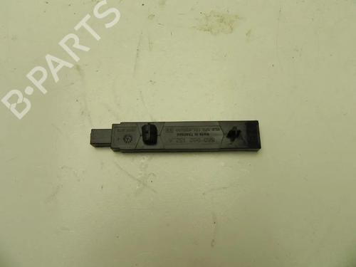 Used Antenna/Base Antenna/Base SKODA YETI (5L) 1.2 TSI (105 hp) 28919338 28919338