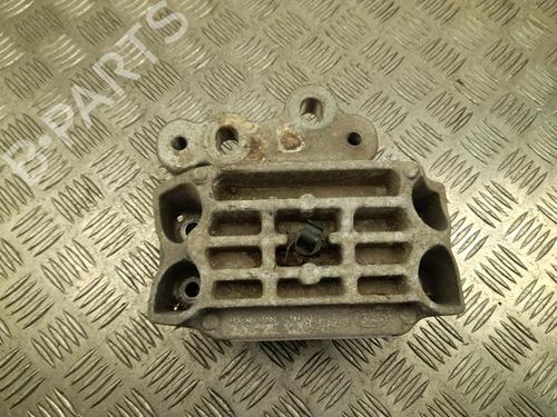 Used Engine mount Engine mount 37565588 37565588