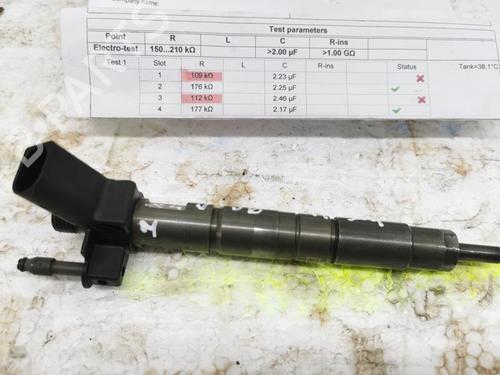 Injecteur BMW 5 Touring (F11) 525 d (218 hp) 28938792