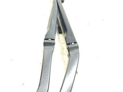 Front windshield wiper arm MASERATI LEVANTE SUV (M161) 3.0 S Q4 | BP28934268C143 
