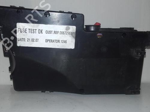 fuse-box-volvo-c30-533-2006-2007-2008-2009-2010-2011-2012-2013-38965990 main image