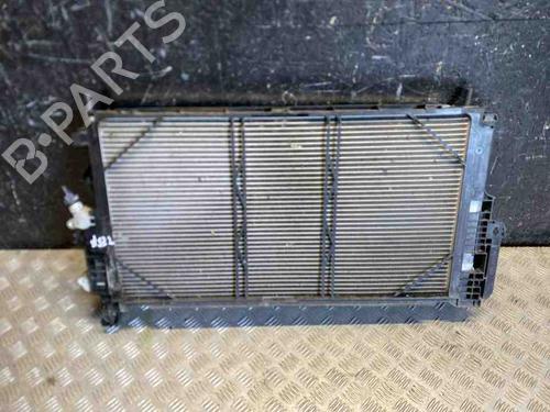 Køler VOLVO XC90 II (256) D5 AWD (224 hp) 28921059