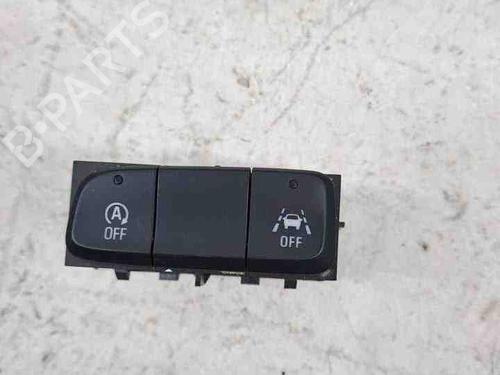 Used Switch OPEL CORSA F (P2JO) 1.5 (68) (102 hp) 28920522