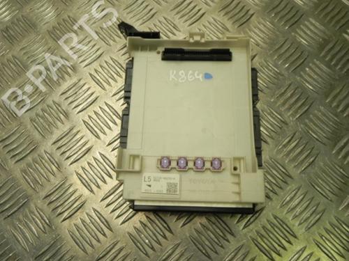 Used Fuse box LEXUS RX (_L2_) 450h AWD (GYL25_, GYL25, GYL26) (262 hp) 28910712