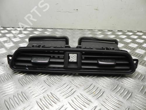 air-vent-nissan-leaf-ze1-2017-37541082 main image