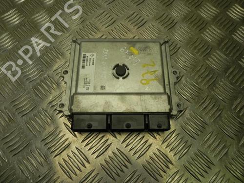 engine-control-unit-ecu-dacia-sandero-ii-2012-37577275 main image