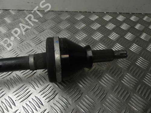 Driveshaft MASERATI LEVANTE SUV (M161) 3.0 Q4 | BP37581673M37 - Image 2