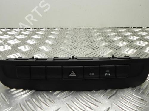 Used Switch MERCEDES-BENZ CLA Coupe (C117) CLA 180 (117.342) (122 hp) 28946909