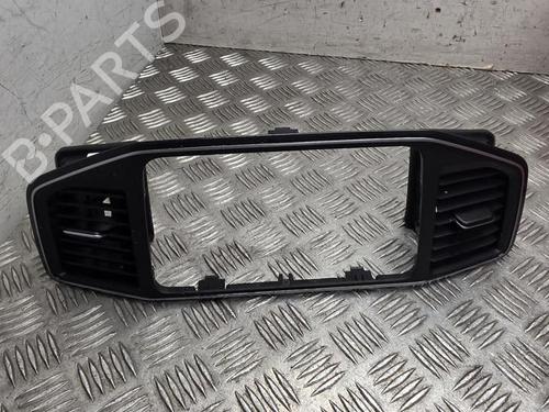 Used Air vent Air vent VW AMAROK Platform/Chassis (S1B, S6B, S7B) 3.0 TDI 4motion (204 hp) 40051214 40051214