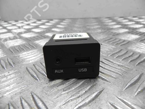 Used Electronic module Electronic module KIA SORENTO II (XM) 2.2 CRDi (197 hp) 28915699 28915699