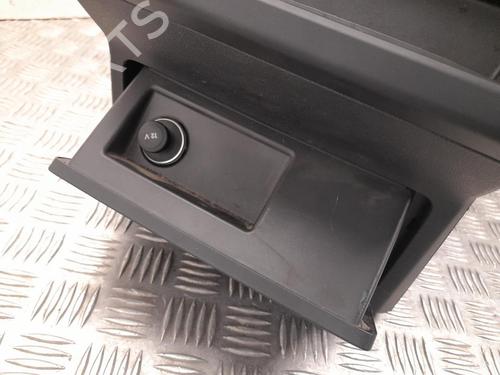 Mittelkonsole VW TOUAREG (CR7, RC8) 3.0 TDI 4motion | BP37564809I22  - Image 6
