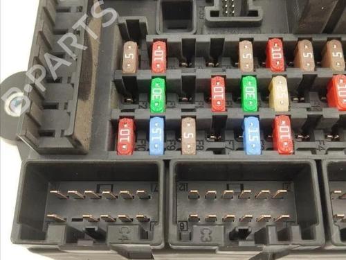Fuse box JAGUAR F-TYPE Coupe (X152) 5.0 SCV8 R AWD | BP32213932E1 