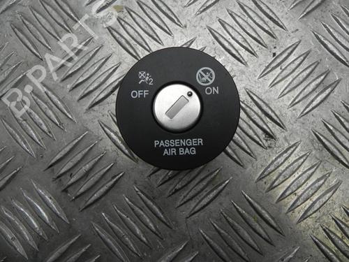 Used Switch Switch HYUNDAI KONA (OS, OSE, OSI) 1.6 T-GDi (177 hp) 37542560 37542560
