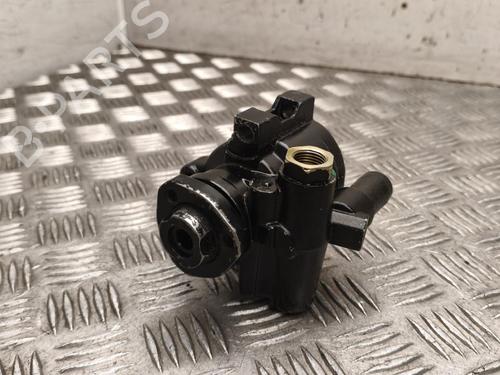 Used Steering pump Steering pump 37575880 37575880