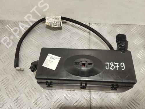 Used Fuse box Fuse box 38993540 38993540