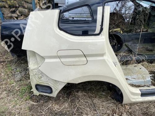 Bagstkærm Højre VW TOURAN (5T1) 2.0 TDI (110 hp) 28924563