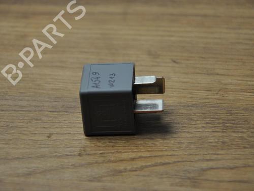 Used Electronic sensor Electronic sensor MERCEDES-BENZ E-CLASS (W213) E 220 d (213.004) (163 hp) 40485188 40485188