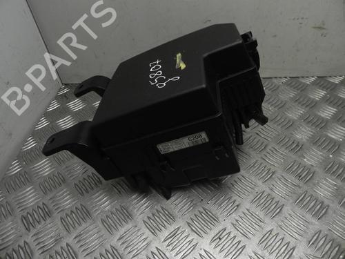 Fuse box KIA SORENTO II (XM) 2.2 CRDi 4WD | BP37546189E1 - Image 2