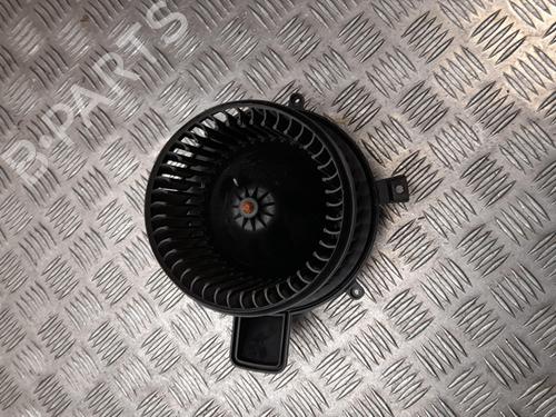 Used Heater blower motor JEEP GRAND CHEROKEE IV (WK, WK2) 3.0 CRD V6 4x4 (250 hp) 28944375