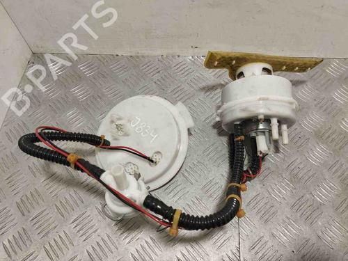 Used Fuel pump BMW 6 Gran Coupe (F06) 650 i xDrive (449 hp) 28917573