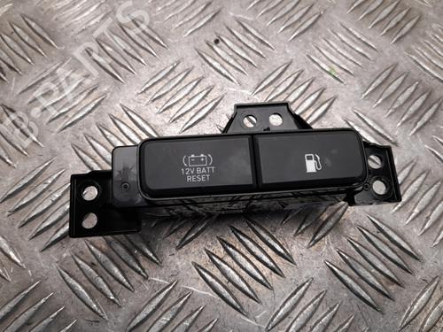 Used Switch HYUNDAI IONIQ (AE) 1.6 GDI Hybrid (105 hp) 28928702