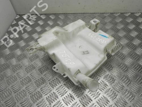 Used Windscreen washer tank FORD FOCUS III Turnier 1.0 EcoBoost (125 hp) 28926059