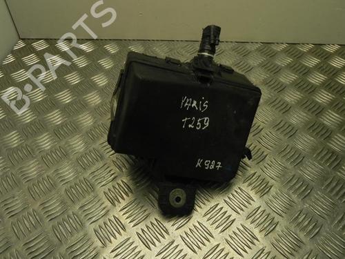 Used Fuse box TOYOTA YARIS (_P13_) 1.5 Hybrid (NHP130_, NHP130) (101 hp) 28917711