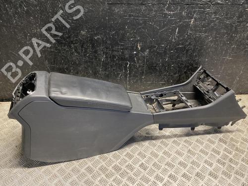 Used Armrest / Center console SKODA SUPERB III Estate (3V5) 2.0 TSI (220 hp) 28937373