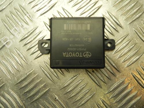Used Control unit Control unit TOYOTA YARIS (_P13_) 1.5 (NSP131_) (112 hp) 37581576 37581576