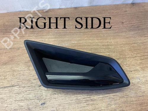 interior-handle-renault-megane-e-tech-suv-2021-38966424 main image