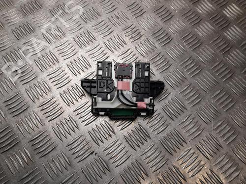 antennabase-lexus-ux-_aa1_-_ah1_-_ma1_-2018-37549391 main image