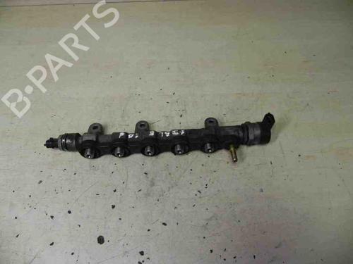 Used Injection rail NISSAN X-TRAIL II (T31) 2.0 dCi 4x4 (150 hp) 28932624