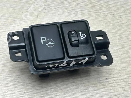 Commutateur TOYOTA C-HR (_X1_) 1.8 Hybrid (ZYX10_, ZYX11_, ZYX10R, ZYX11R) (122 hp) 32370118