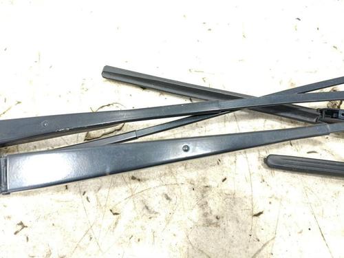 Front windshield wiper arm MASERATI GRAN TURISMO I 4.7 S | BP29889793C143