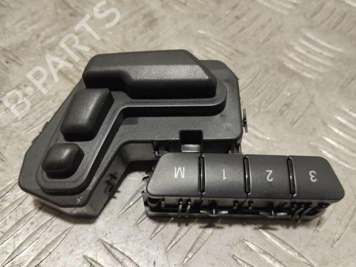 Switch MERCEDES-BENZ CLS (C218) CLS 500 4-matic (218.391) | BP28937677I30 