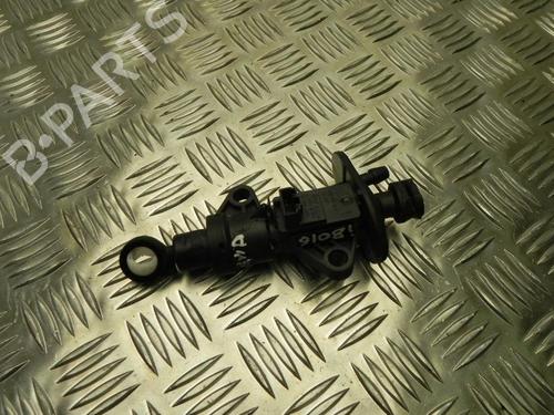 Used Clutch slave cylinder SKODA OCTAVIA III (5E3, NL3, NR3) 1.6 TDI (105 hp) 28931065