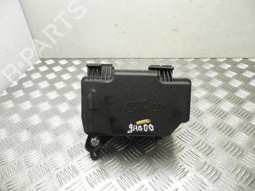 Used Fuse box Fuse box 37581588 37581588