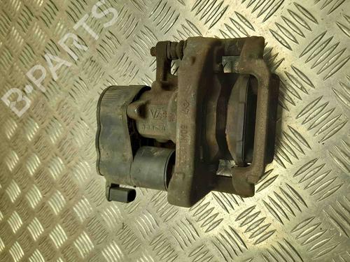 Used Right front brake caliper PEUGEOT 3008 II SUV (MC_, MR_, MJ_, M4_) 1.2 THP/ PureTech 130 (MRHNSM, MRHNSU, MRHNSJ, MRHNYW,... (131 hp) 28911197