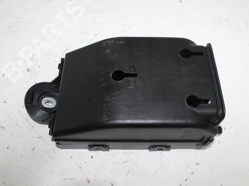 Used Fuse box Fuse box 38966760 38966760