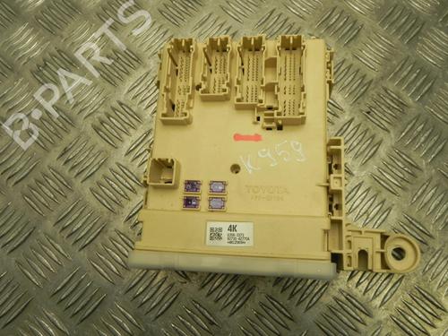 Used Fuse box TOYOTA RAV 4 IV (_A4_) 2.0 D 4WD (ALA41_) (124 hp) 28939803