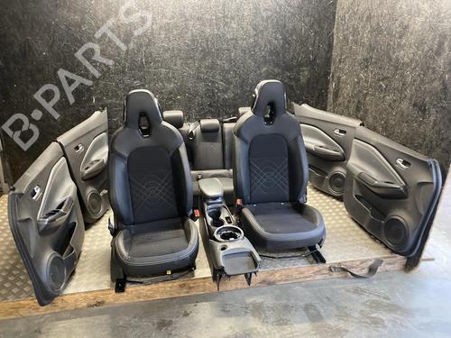 Used Seats set NISSAN JUKE (F16_) DIG-T 117 (117 hp) 28923992