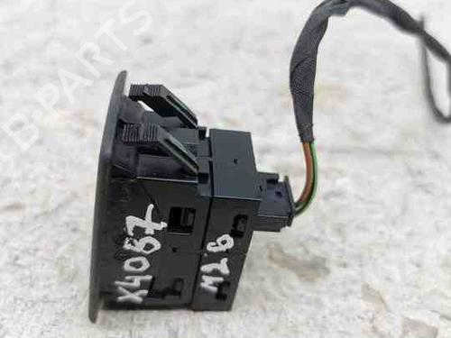 Switch BMW 2 Gran Tourer (F46) 220 i | BP28909909I30 